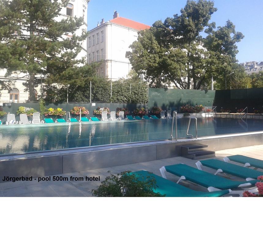 Hotel In Hernals Vienna Esterno foto